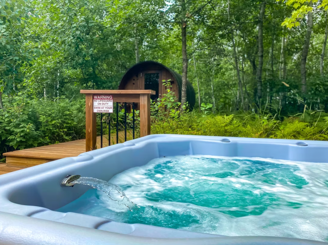 The Clubhouse - Solo + Shared Rooms