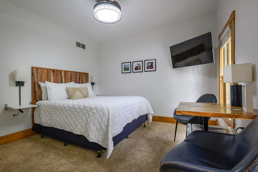 Peterson Room - 1 Person Solo Room