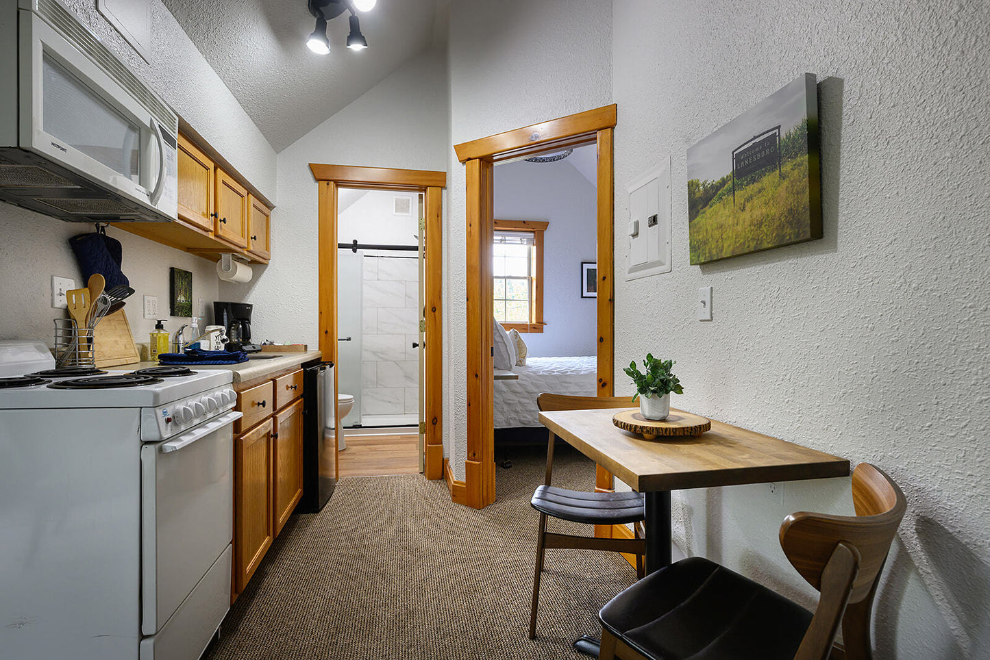 Lanesboro Suite - 2 Person Shared Room ($820/ea)