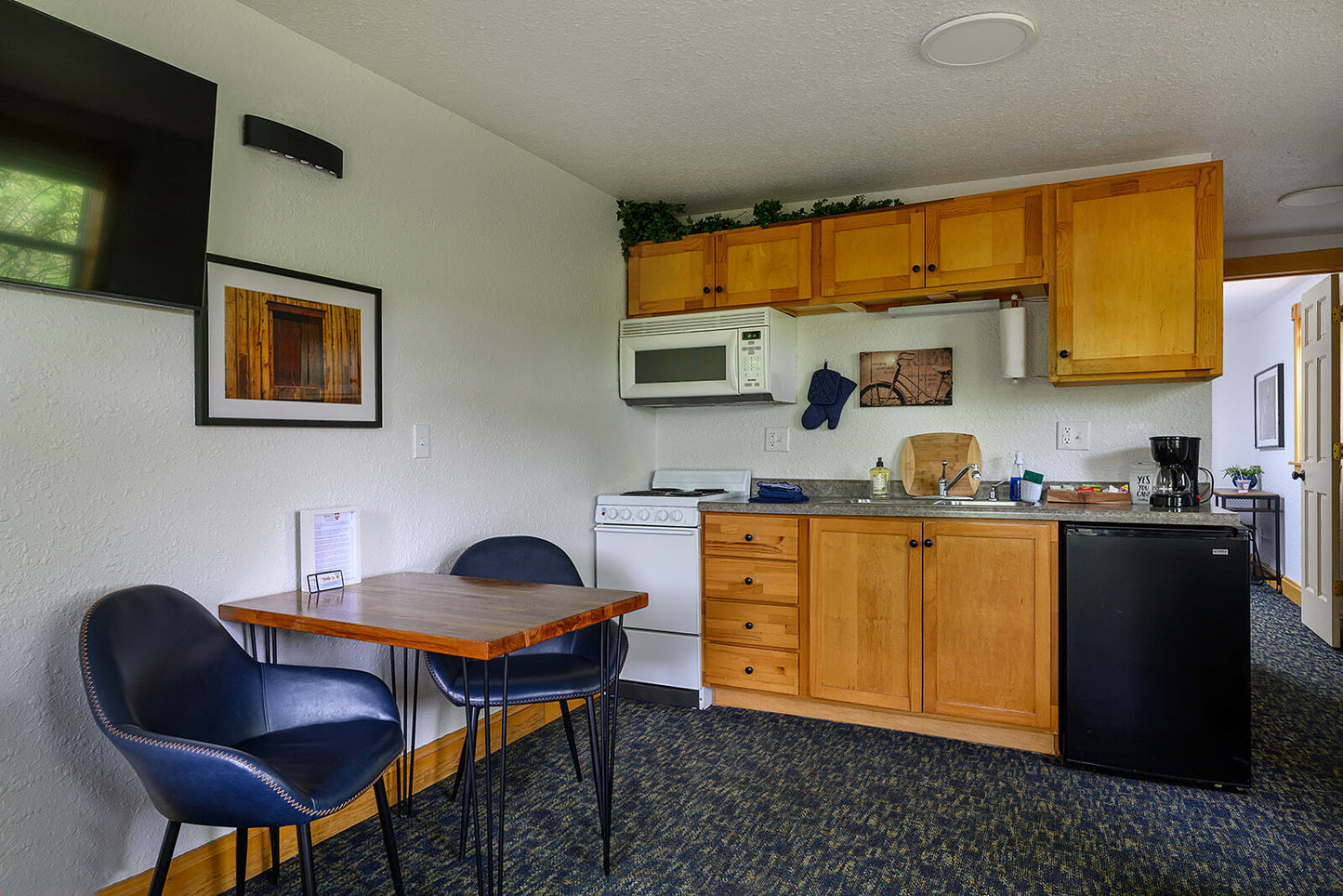 Rushford Suite - 2 Person Shared Room ($820/ea)