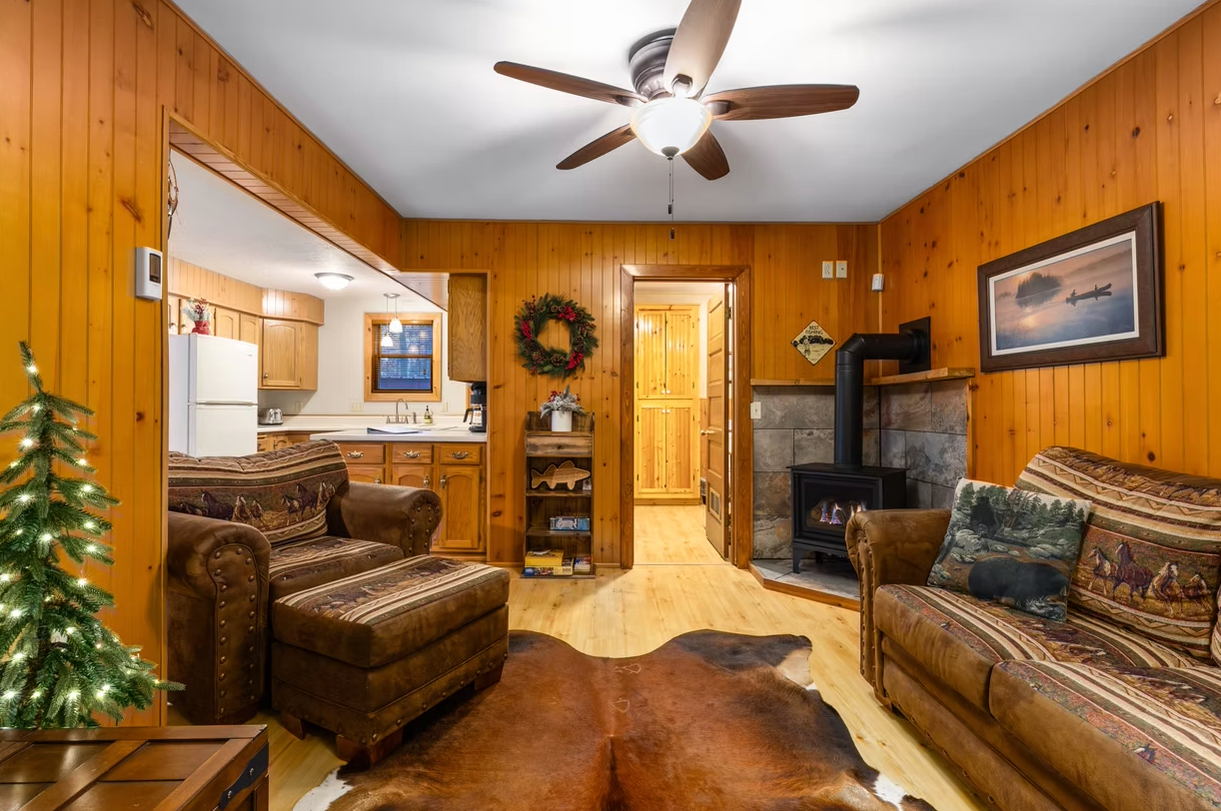 The Tiny Cabin - 2 Tickets Included in Price ($898/ea)