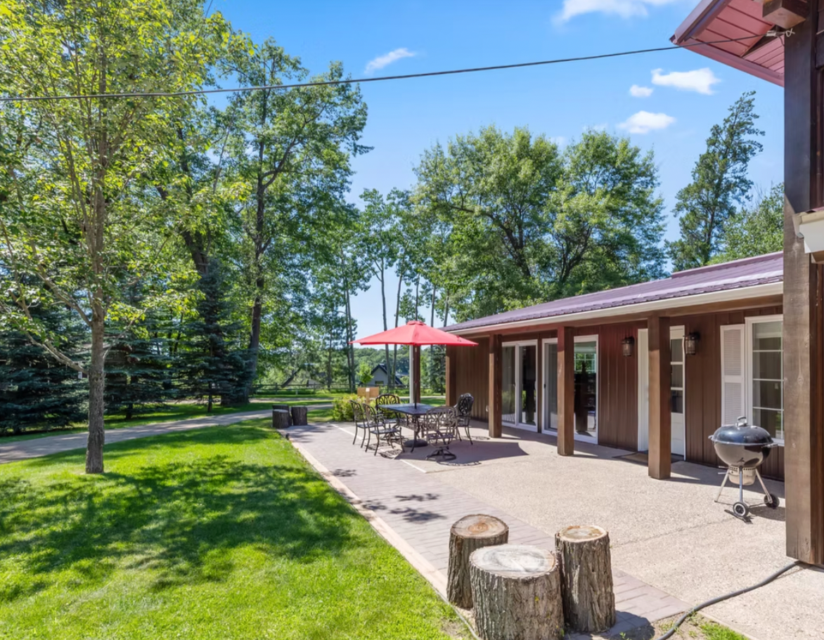 The Clubhouse - Solo + Shared Rooms