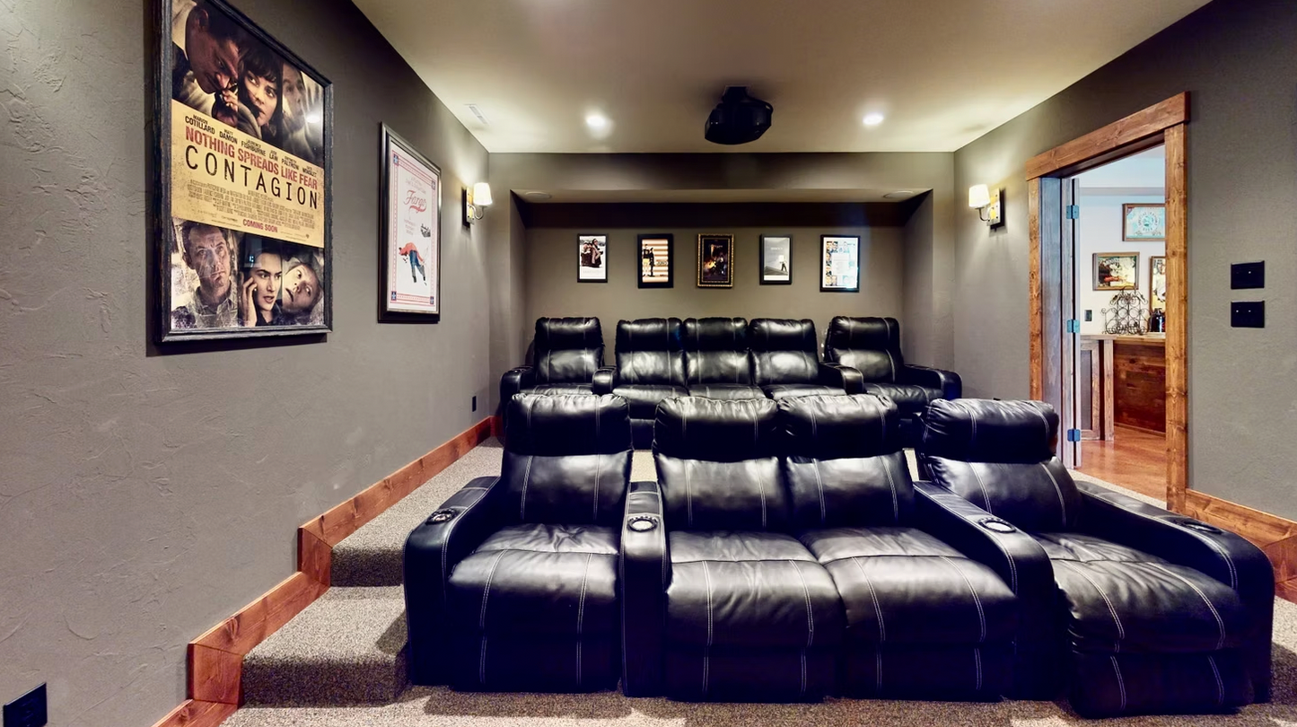 The Lodge - Solo + Shared Rooms