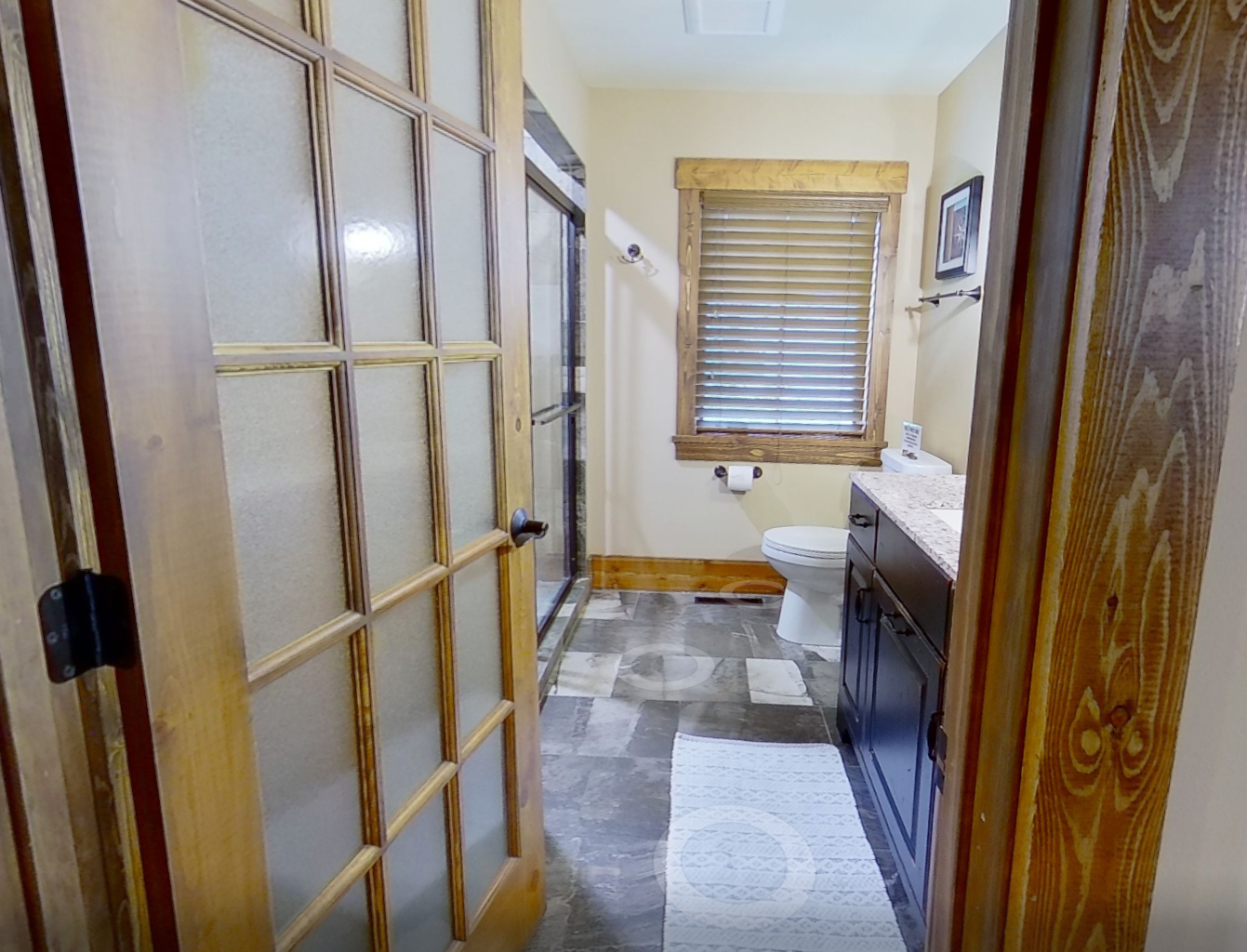 The Lodge - Solo + Shared Rooms