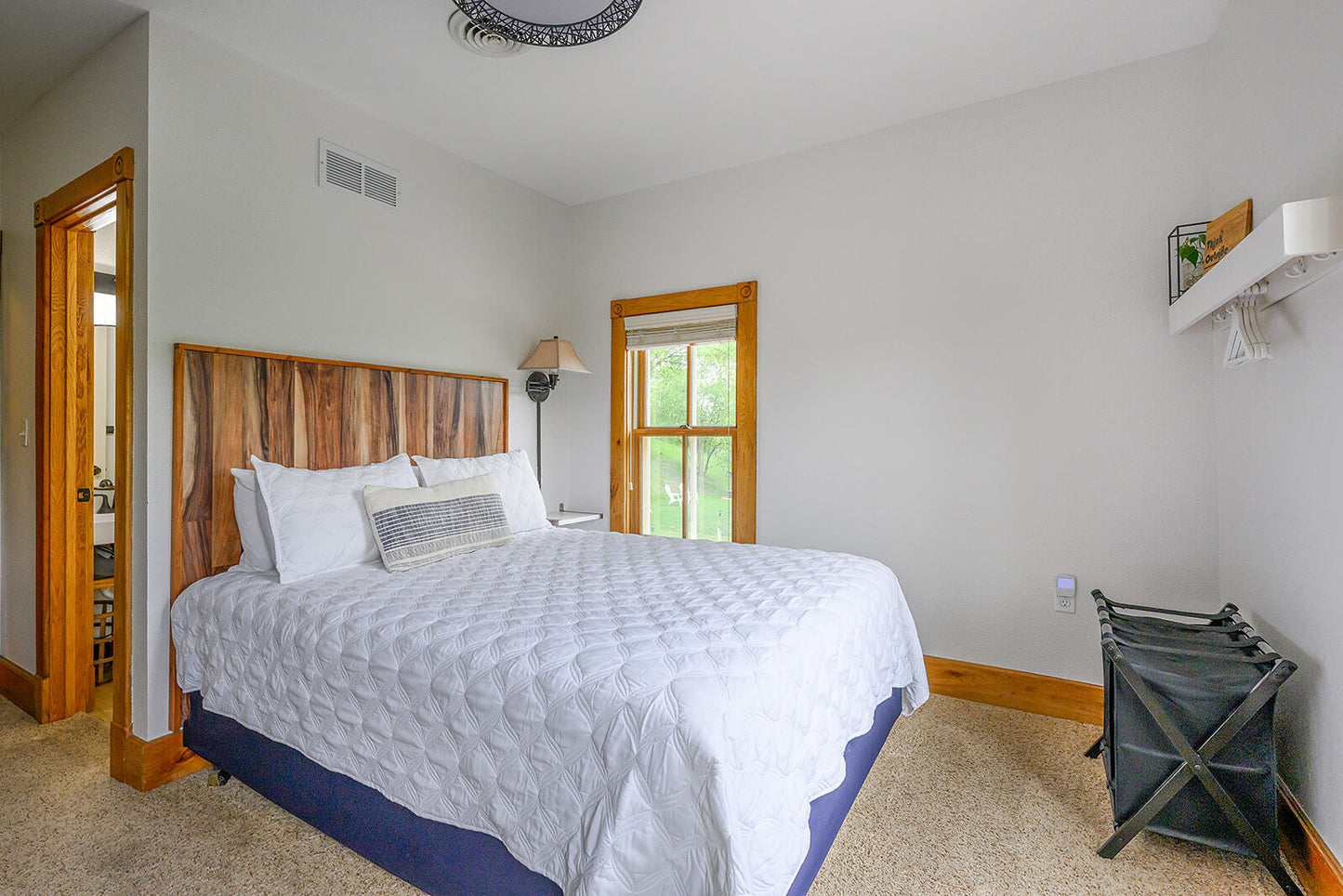 Fountain Room - 1 Person Solo Room